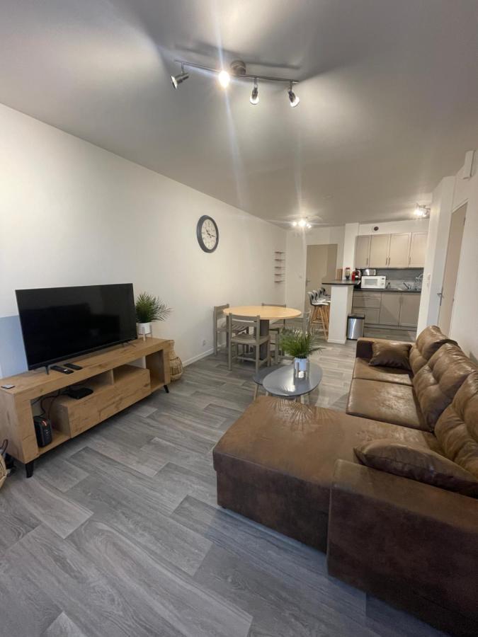 La Feuillette - Cosy - Wifi - 4 Personnes - Reve Au Mans Apartman Le Mans Kültér fotó